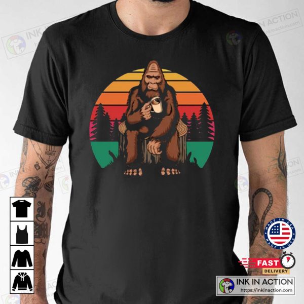 Bigfoot Pics Having Coffee Retro Sunset Funny Sarcastic Vintage T-shirt