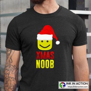 Christmas Roblox Xmas Noob Cute Kid Outfit Essential T-shirt