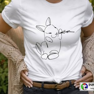 Cute Floral Bunny Easter Origin Funny Easter Simple T-Shirt