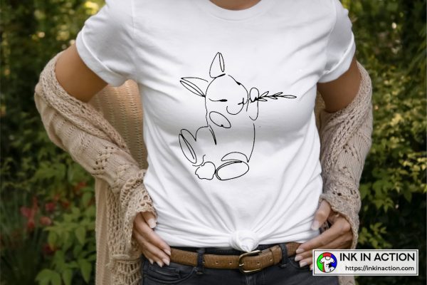 Cute Floral Bunny Easter Origin Funny Easter Simple T-Shirt