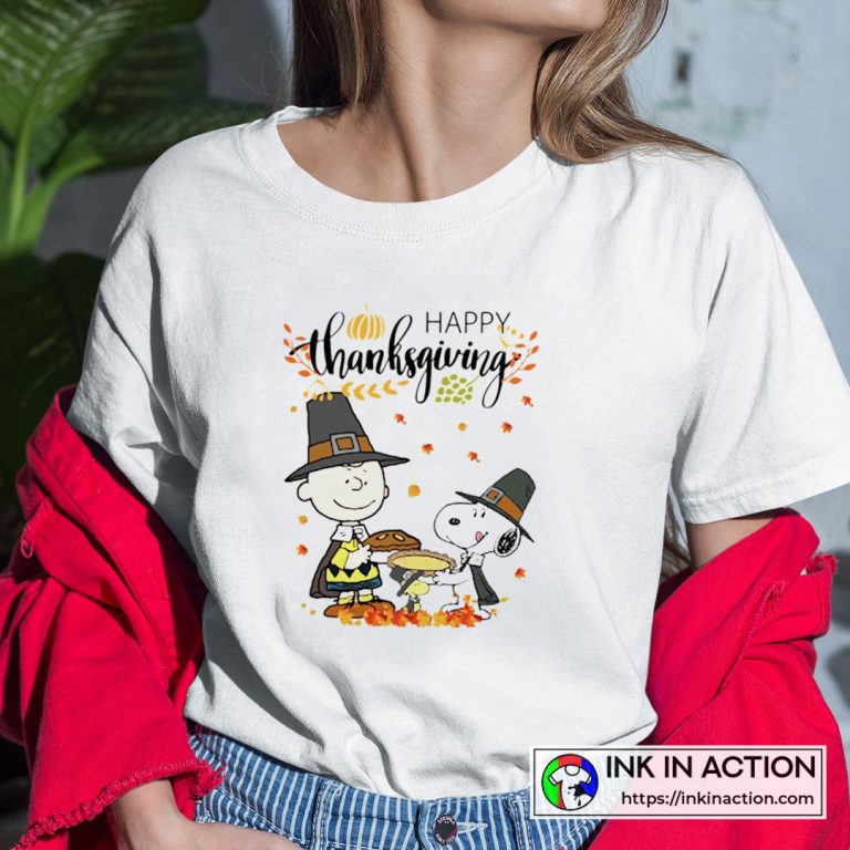 Happy Thanksgiving Charlie Brown and Snoopy Essential T-shirt - Print ...