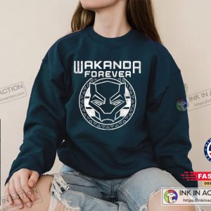 Marvel Black Panther Power Wakanda Marvel Forever Logo Sweatshirt 1