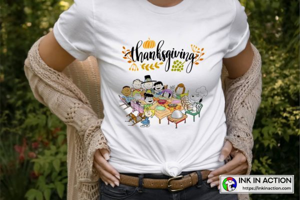 Peanuts Thanksgiving Party Peanuts Party Essential T-shirt