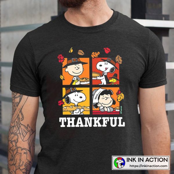 Peanuts Thanksgiving Charlie Brown & Snoopy Peanuts Thankful Essential T-shirt