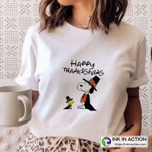 Peanuts Thanksgiving Charlie Brown Snoopy Wearing Pilgrim T-shirt