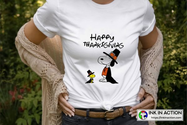 Peanuts Thanksgiving Charlie Brown Snoopy Wearing Pilgrim T-shirt