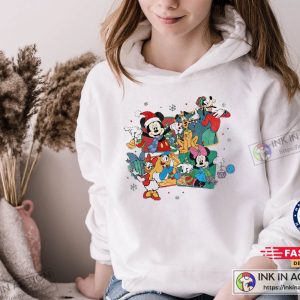 Retro Disney Mickey And Friends Christmas Sweater Sweatshirt 5