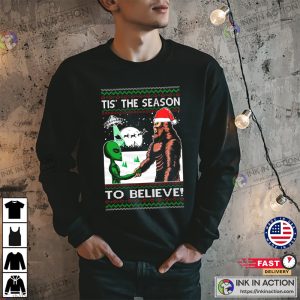 Bigfoot Tis’ The Season to Believe in Conspiracies Aliens Ufo Ugly Christmas Sweater Men’s Graphic