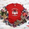Chillin With My Snowmies Funny Christmas Snowman Shirt