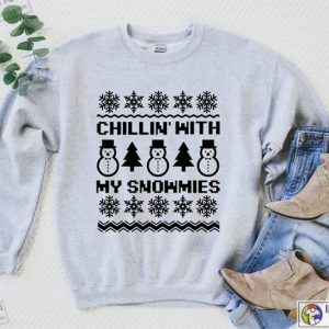 Chillin' With My Snowmies Cool Xmas Tee
