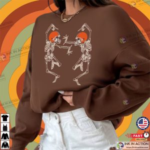Cleveland Browns Skeleton Vintage Halloween Themed Sweatshirt