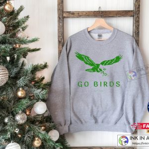 Go Birds Vintage Eagles Sweatshirt Philly Football Sweater Minimalist Unisex Sweatshirt 3