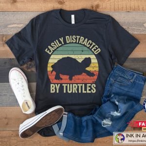 Turtle Shirt Easily Distracted By Turtles Save the Turtles Funny Gift for Turtle Lover Retro Vintage Turtle 5