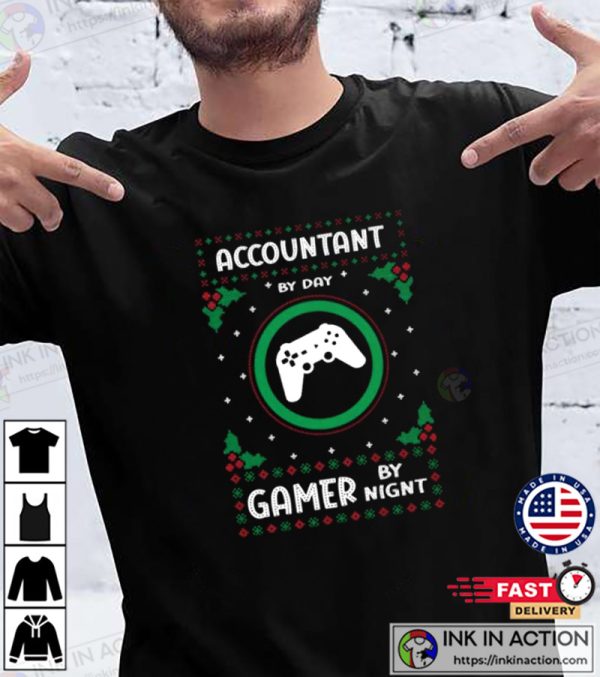Ugly accountant by day gamer by night Merry Christmas 2022 T-shirt