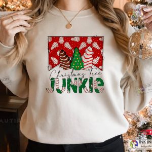 Christmas Tree Junkie Basic
