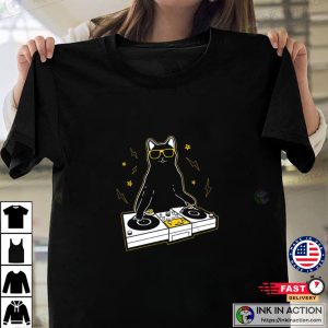 Funny Cat DJ Cat Lover Graphic T-shirt