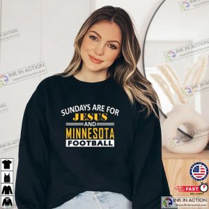 Classic Sunday Crewneck Sweatshirt Minnesota Football 3