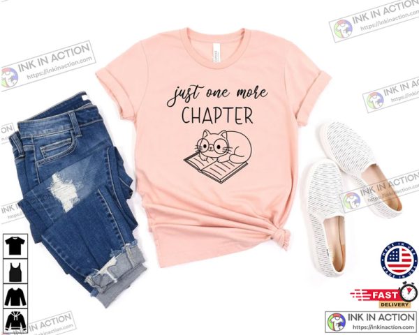 Just One More Chapter Reading Cat Shirt, Cat with Book Shirt