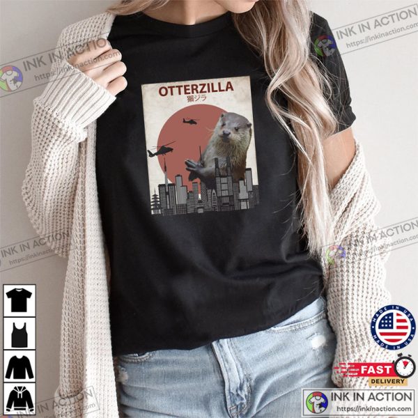 Otterzilla Giant Otter Monster Essential T-Shirt