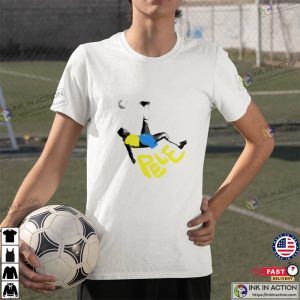 Pele The King of Football pele playing soccer T Shirt