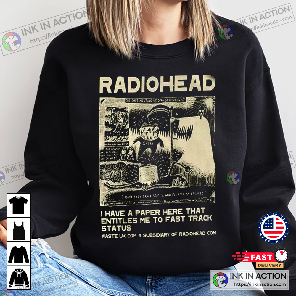 Vintage Radiohead Sweatshirt, Radiohead Vintage Retro Concert 90s Band Radiohead Band Sweatshirt - In Action