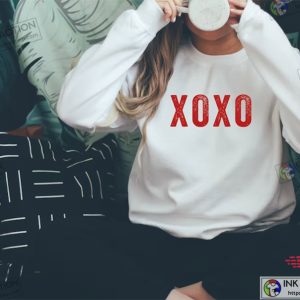 XOXO Valentine’s Day Sweatshirt Love Shirt Women’s Sweatshirt