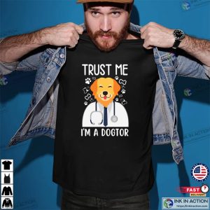 trust me im a dogtor Essential T Shirt 2