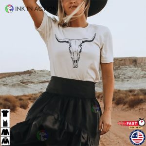 Boho Cow Skull Shirt Western Graphic Tee Cowgirl Shirt 3