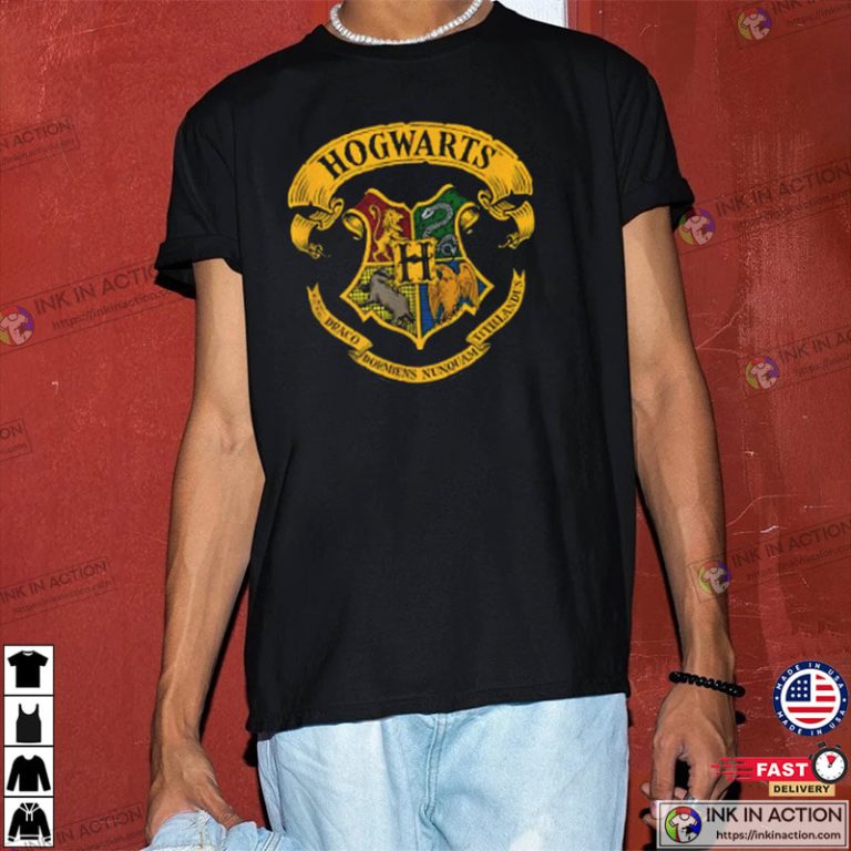 Harry Potter Hogwarts Crest T Shirt Ink In Action