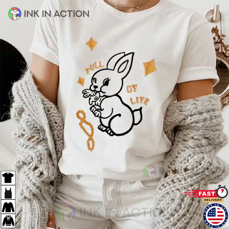 標準価格 NewJeans ヘリン 着用 Tシャツ biack Kitty T-Shirt - トップス