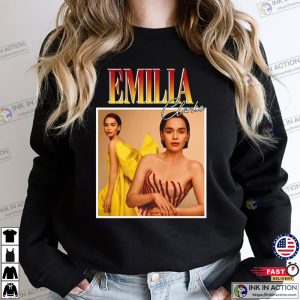 Emilia Clarke 90s Vintage Unisex T Shirt 2