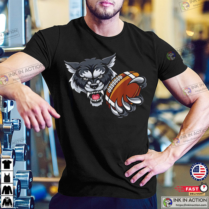 Wolf Sports Team Mascot American Football T-Shirt - Ink In