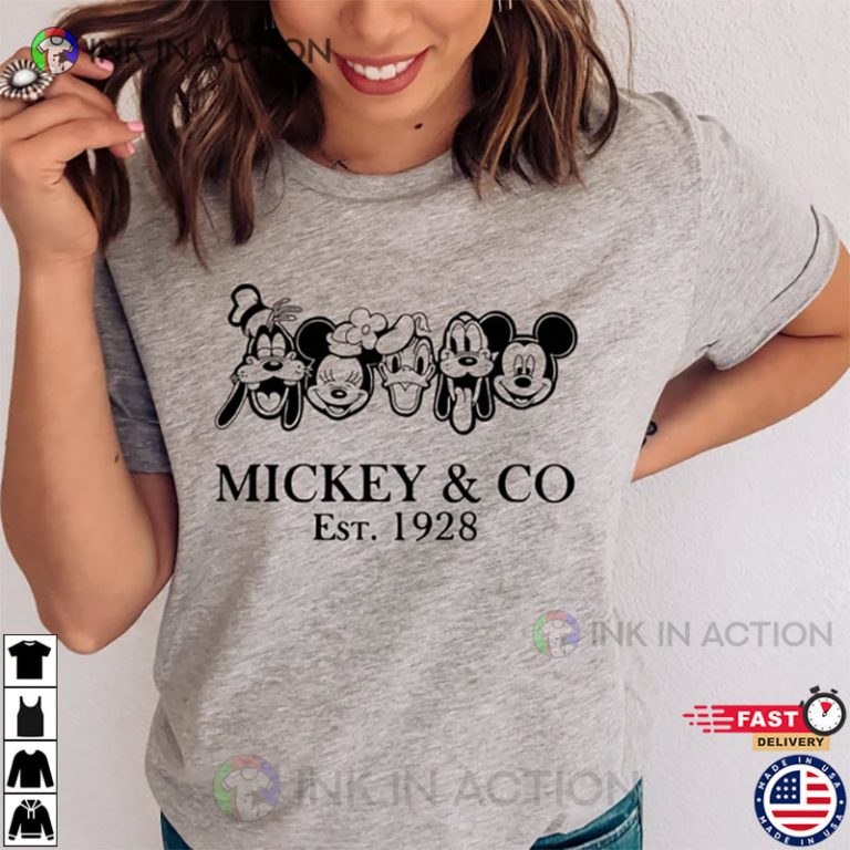 Mickey Mouse And Minnie Mouse Head With Castle And Fireworks T-shirt ...