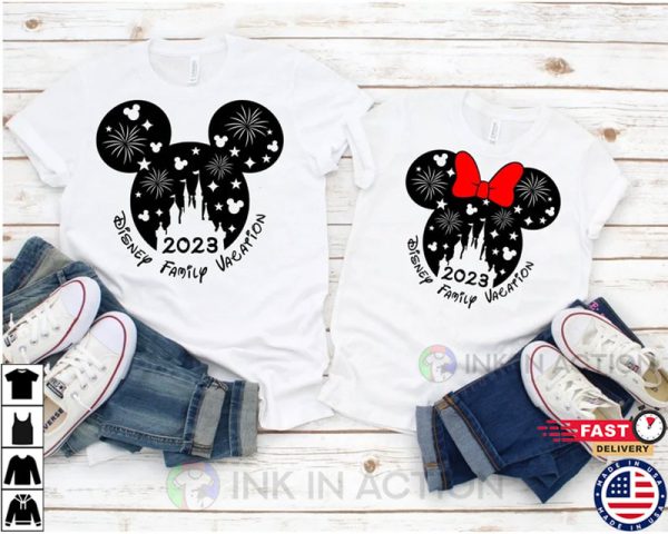 Mickey Mouse And Minnie Mouse Head With Castle And Fireworks T-shirt