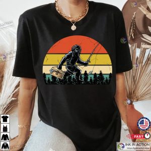Funny Bigfoot Bass Fishing Retro Shirt