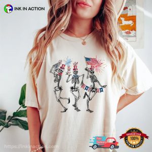 4th of July Skellies Dancing Skeleton With America Flag T-Shirt