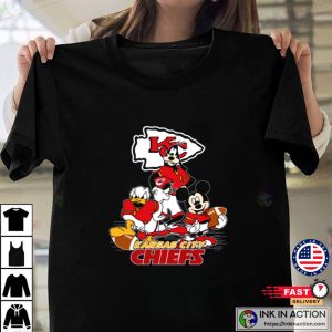 nfl kansas city chiefs mickey mouse football T Shirt 2