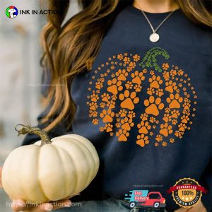 Dog Foot Prints Pumpkin Happy Thanksgiving And Christmas Shirt