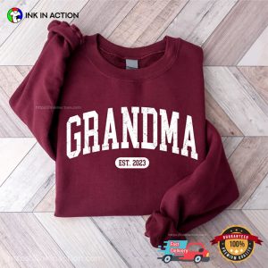 Retro Personalized Name And Year Grandma T Shirt 3