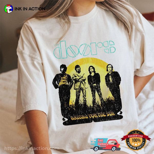 The Doors Waiting For The Sun Classic T-shirt