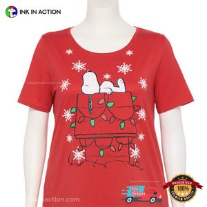 Snoopy peanuts and christmas Doghouse T Shirt 1