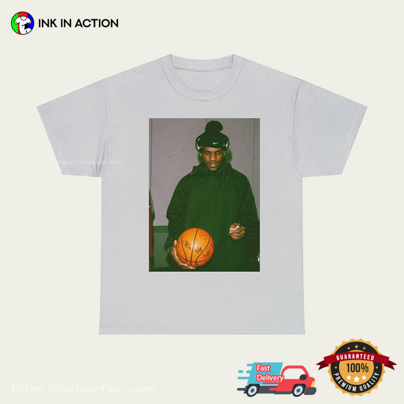 Vintage Lebron Young Graphic Photo T-shirt