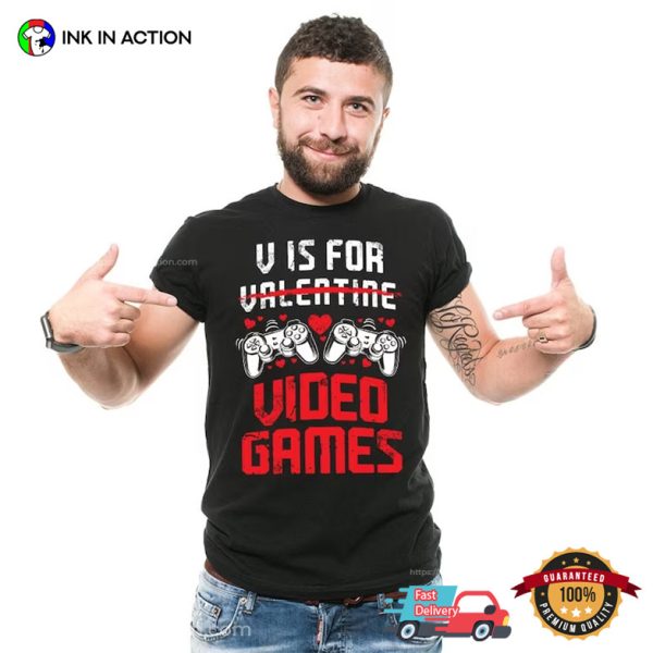 V for Video Gaming Funny Valentines Gamer Couple T-Shirt, Lovers Day Gift