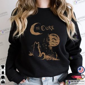 The Cure Cat And Horror Castle 90s T-Shirt