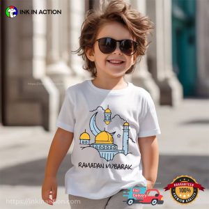 Ramadan Mubarak Eid Al Fitr Celebration T-Shirt