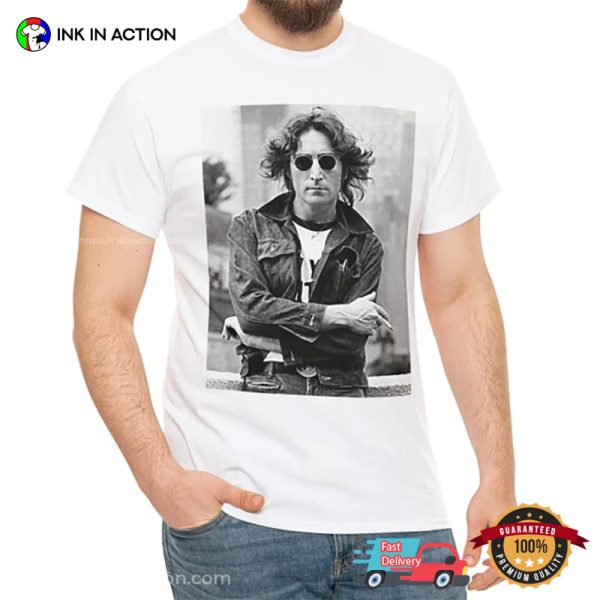 The Beatles John Lennon Retro BW Photo Fan T-shirt