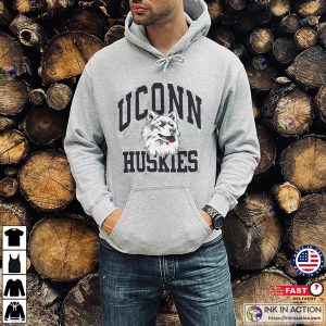 UCONN Huskies Basketball College T-shirt