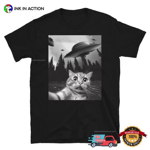 Funny Cat Selfie With UFOs Selfie Shirt