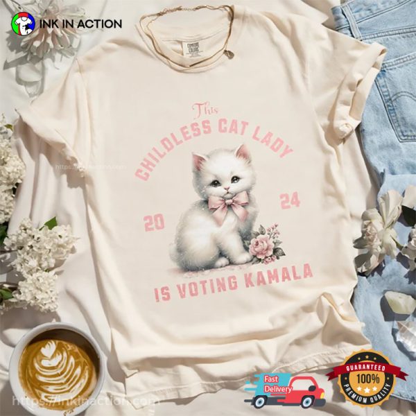 Childless Cat Lady For Kamala Vintage Support Harris 2024 Comfort Colors T-shirt