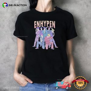 ENHYPEN Korean boy band heart hand sign Graphic Tee 2